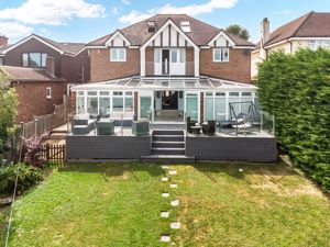 Photo 32- click for photo gallery